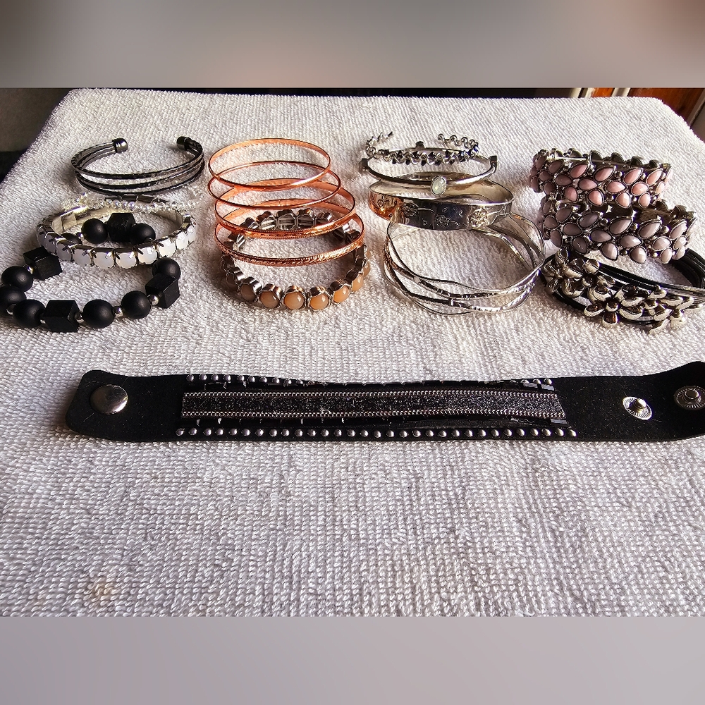 Large lot of paparazzi bracelets